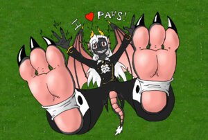 Rating: Questionable Score: 0 Tags: 3_toes anthro barefoot biped button_(fastener) claws clothed clothing dragon e621 feet foot_focus grass hair head_wings heart_symbol hindpaw horn lying male membrane_(anatomy) membranous_wings mythological_creature mythological_scalie mythology paws plant red_eyes redfeathers scalie soles solo tail toe_claws toes unusual_wing_placement white_hair wings User: bunchy7s