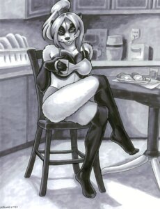 Rating: Safe Score: 0 Tags: 2004 anthro ayame_emaya bear beverage bra bread breakfast clothed clothing coffee crossed_legs detailed detailed_background e621 extinctioners feet female food fur giant_panda greyscale hair humanoid_feet inside kitchen looking_at_viewer mammal midriff monochrome morning pandora_lee plantigrade solo toast toony underwear User: bunchy7s