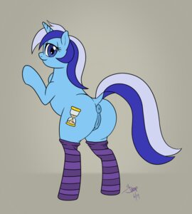 Rating: Explicit Score: 0 Tags: 2014 anus blue_body blue_eyes blue_fur butt clothing cutie_mark e621 equid equine female feral footwear friendship_is_magic fur genitals grey_background hair hasbro hi_res hooves horn legwear looking_at_viewer looking_back looking_back_at_viewer mammal minuette_(mlp) multicolored_hair my_little_pony mythological_creature mythological_equine mythology presenting rainbow_dosh raised_tail rear_view simple_background smile socks solo tail two_tone_hair unicorn vulva User: bunchy7s