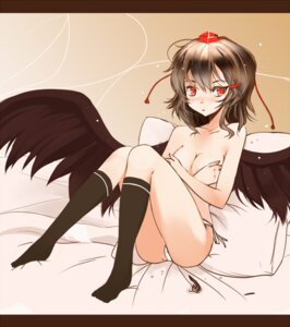 Rating: Questionable Score: 0 Tags: 1girls bed black_hair black_wings breasts cleavage female footwear hat letterboxed panties red_eyes rule34 shameimaru_aya side-tie_panties socks solo takaharu topless touhou underwear wings User: bunchy7s