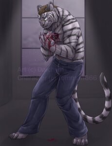 Rating: Questionable Score: 0 Tags: anthro blood bodily_fluids daichym distracting_watermark e621 eyewear felid fur glasses heart_symbol leucistic male mammal pantherine pince-nez solo stripes tail tiger tommah watermark white_body white_fur User: bunchy7s