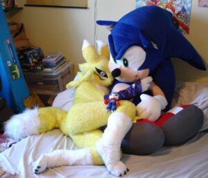 Rating: Questionable Score: 0 Tags: anthro bandai_namco bed black_sclera blue_body blue_fur canid canine clothing costume crossover digimon digimon_(species) e621 eulipotyphlan female fur furniture fursuit grandfathered_content group hedgehog inside ivoryfool mammal on_bed plushie real renamon sega sonic_the_hedgehog sonic_the_hedgehog_(series) tail white_body white_fur yellow_body yellow_fur User: bunchy7s