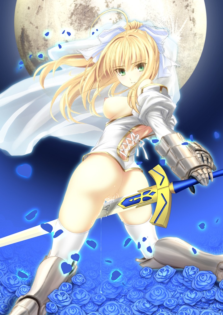 1girls ahoge areolae armor artoria_pendragon ass blonde_hair bottomless breasts fate/stay_night fate/zero fate_(series) female full_moon fusataka_shikibu gauntlets greaves green_eyes hair_ribbon long_hair looking_at_viewer looking_back masturbating_with_weapon masturbation moon night nipples no_panties open_mouth ponytail pussy pussy_juice ribbon rule34 saber solo sword thighhighs tied_hair uncensored weapon white_legwear