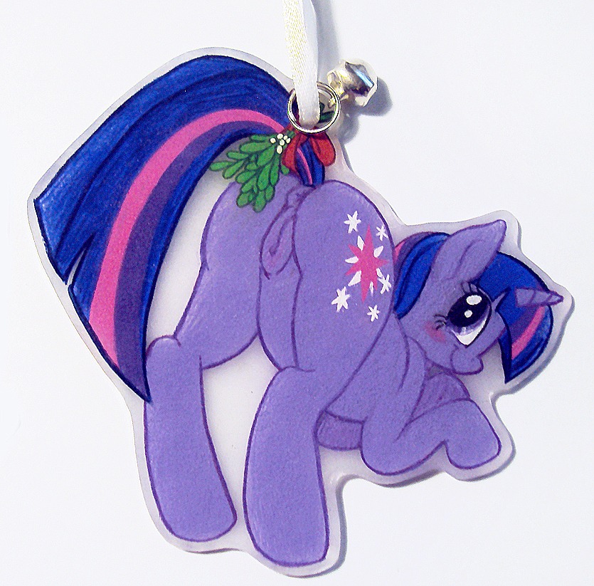 2013 anus blush butt cutie_mark e621 equid equine female feral friendship_is_magic fur genitals hair hasbro horn kissing_bough mammal mistletoe multicolored_hair my_little_pony mythological_creature mythological_equine mythology plant presenting presenting_hindquarters purple_body purple_eyes purple_fur purple_hair radioscope simple_background smile solo twilight_sparkle_(mlp) two_tone_hair unicorn vulva white_background